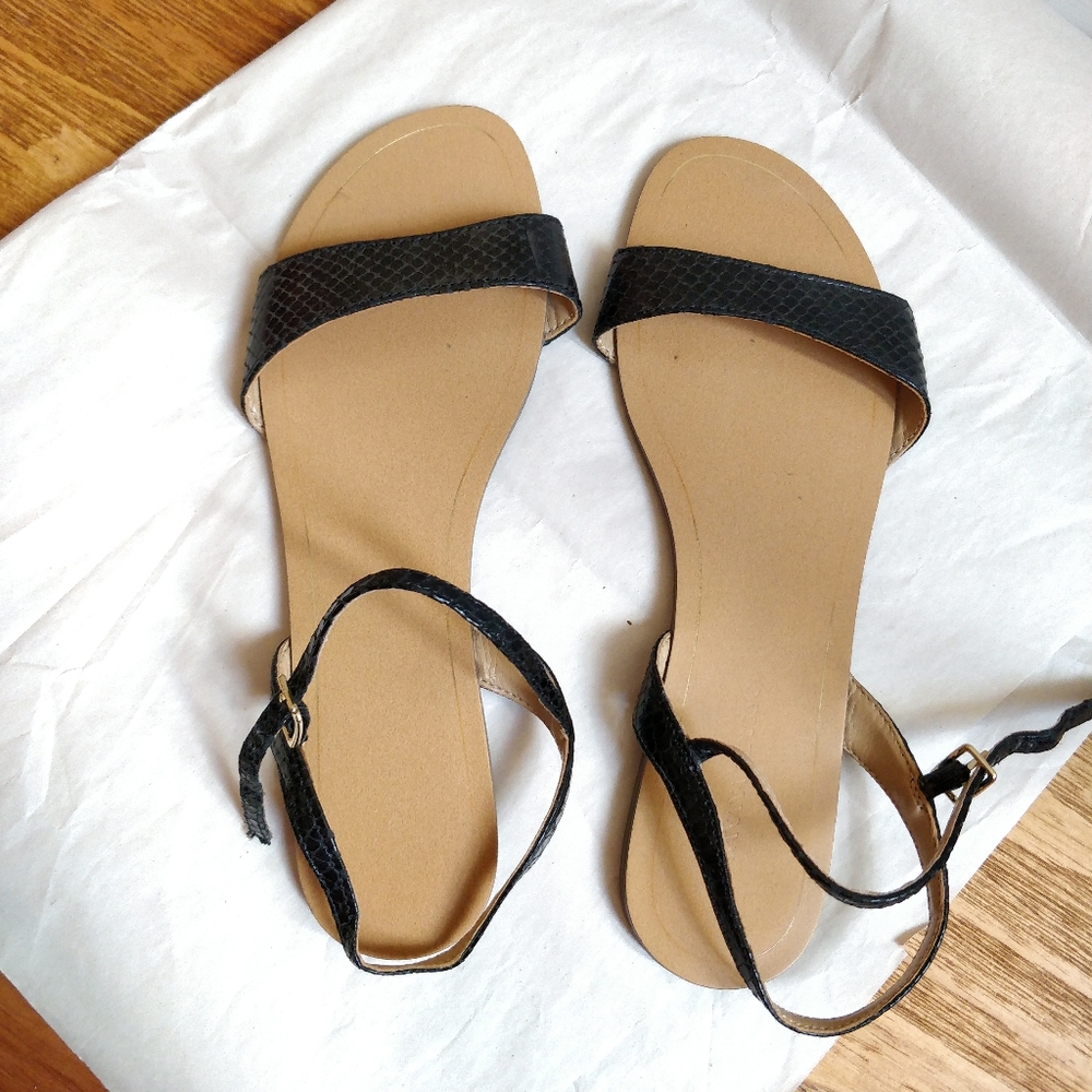 Banana Republic, sz 7.5, black leather sandals